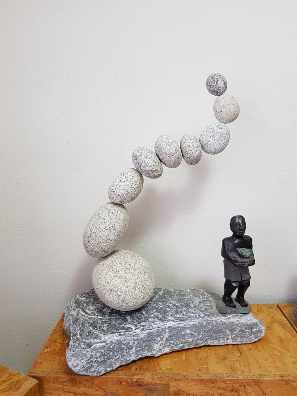 Pietre & tegole: Sculpture de pierre en granit – Nuovo (secondo la descrizione) da La Tour-de-Peilz venduto da ber_9zyg 3