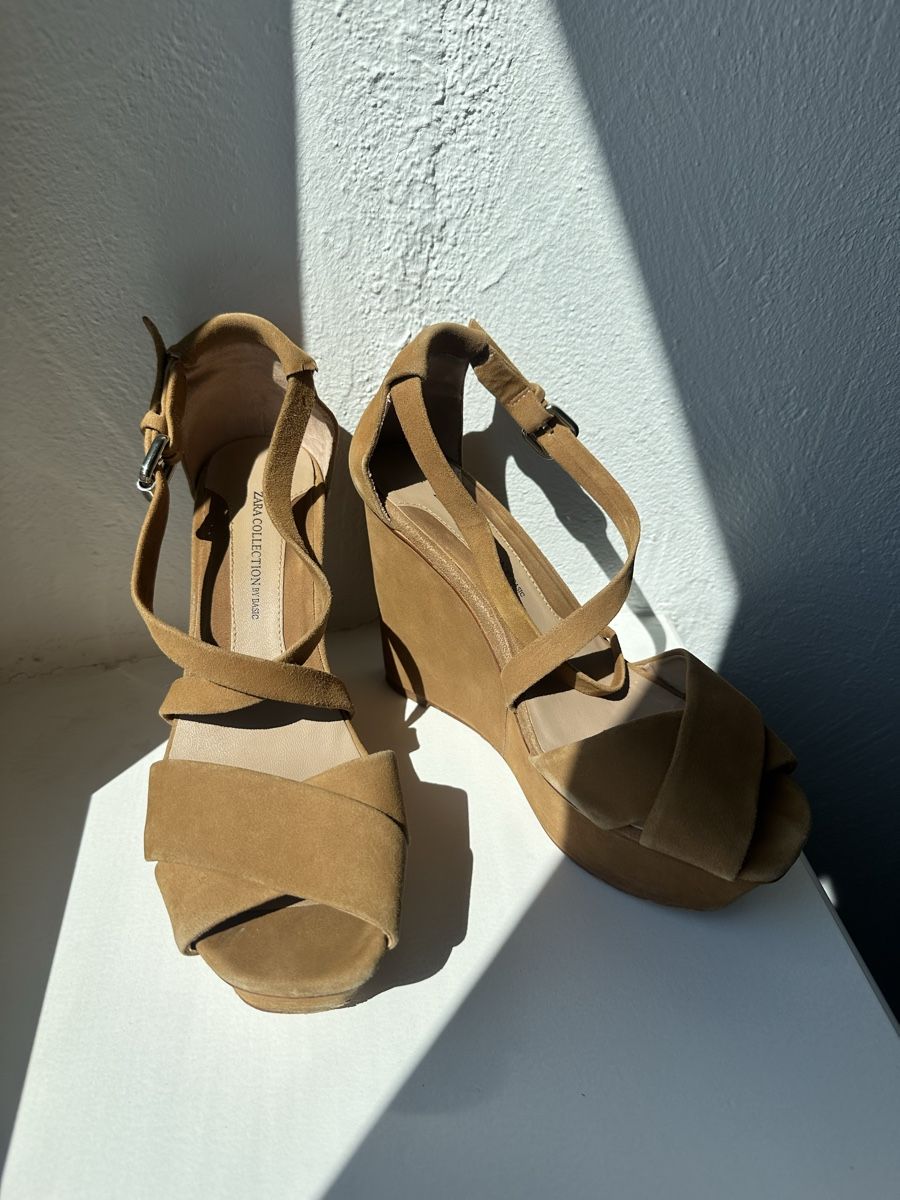 Zara Scarpe da donna: ZARA brown suede platform heels size 39 – Usato da Uster venduto da Monika_OB