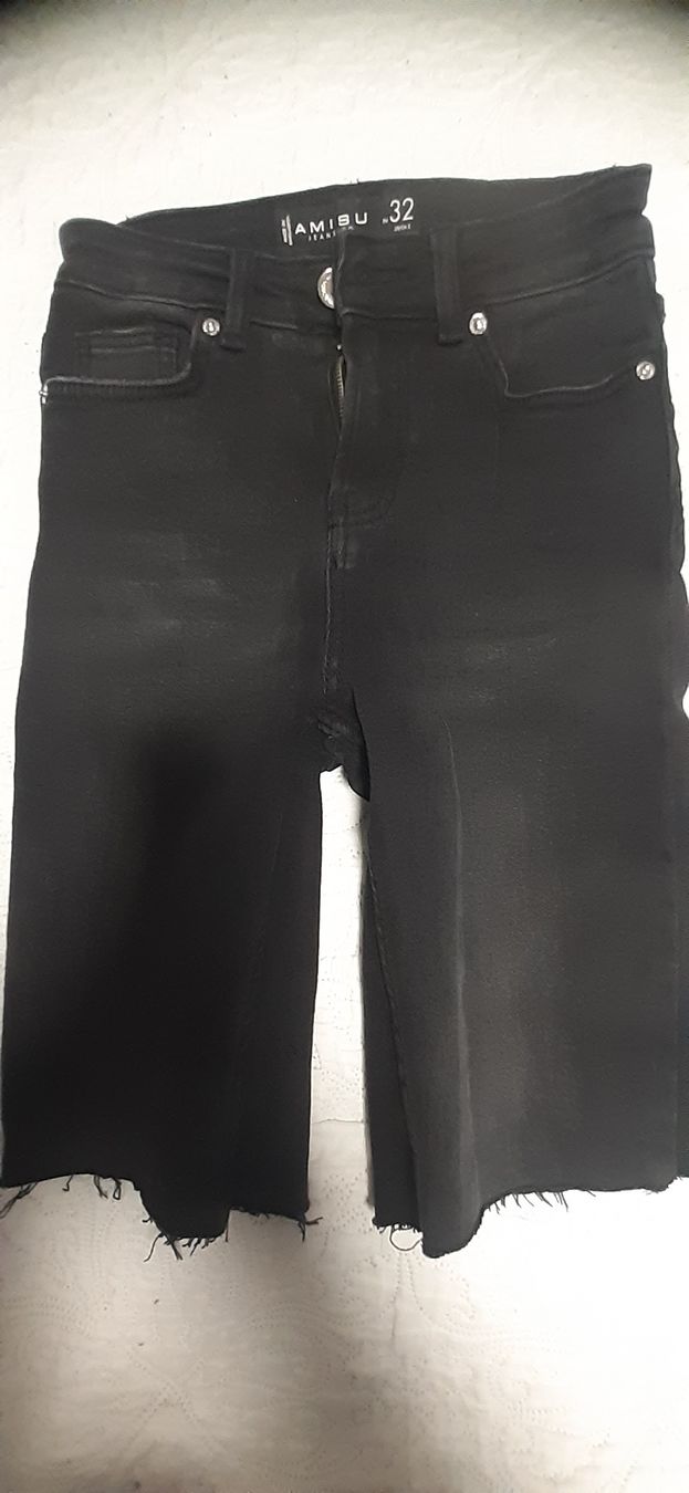 Pantaloni: kurze Hose – Usato da Gretzenbach venduto da LSXS