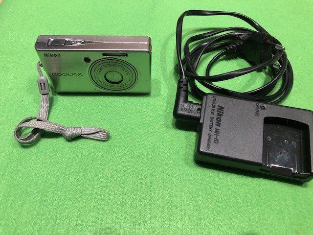 Nikon Kamera: Nikon Coolpix  S510 Kompaktkamera – Gebraucht aus Altbüron von zet_pnw5