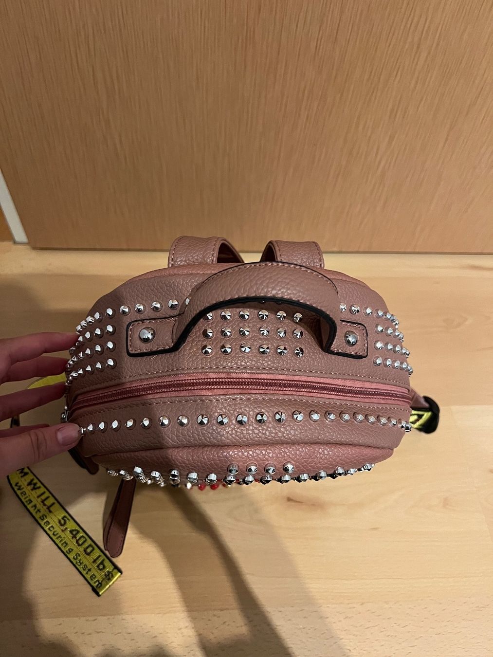 Zaini: Rucksack mit Nieten – Usato da Rorschacherberg venduto da Cassandra_Noire 1