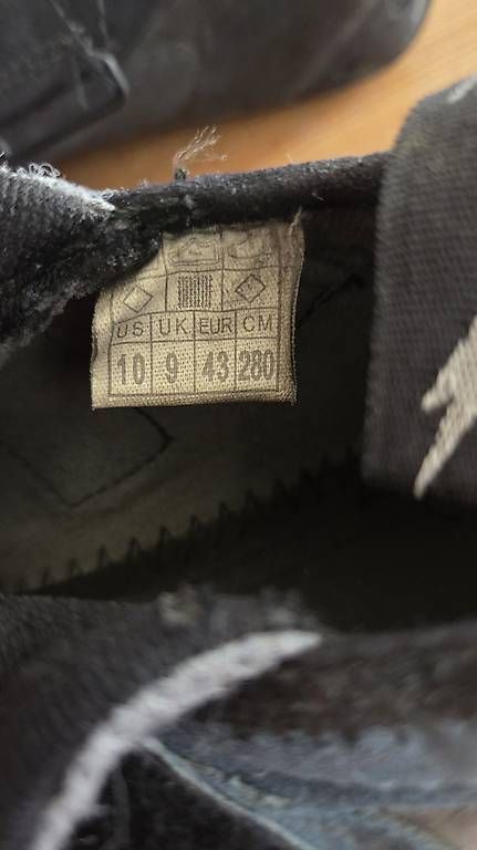 Pareti & prese d'arrampicata: Chaussures de grimpe evolv – Usato da Lausanne venduto da mhugento