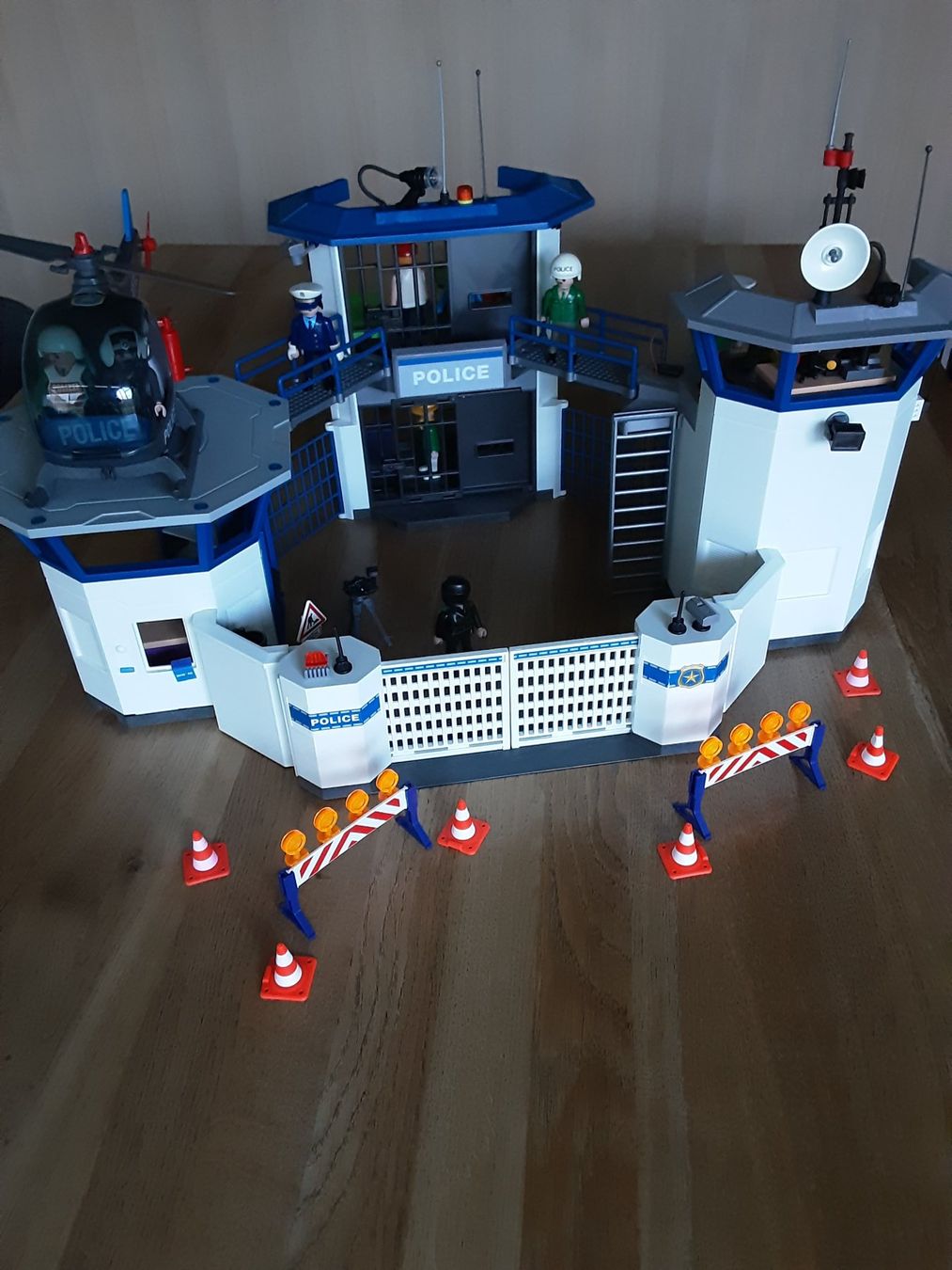 Playmobil Giocattoli: Playmobil Polizeistation – Usato da Unterägeri venduto da KRD7