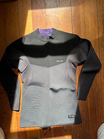 pull en Néoprène 