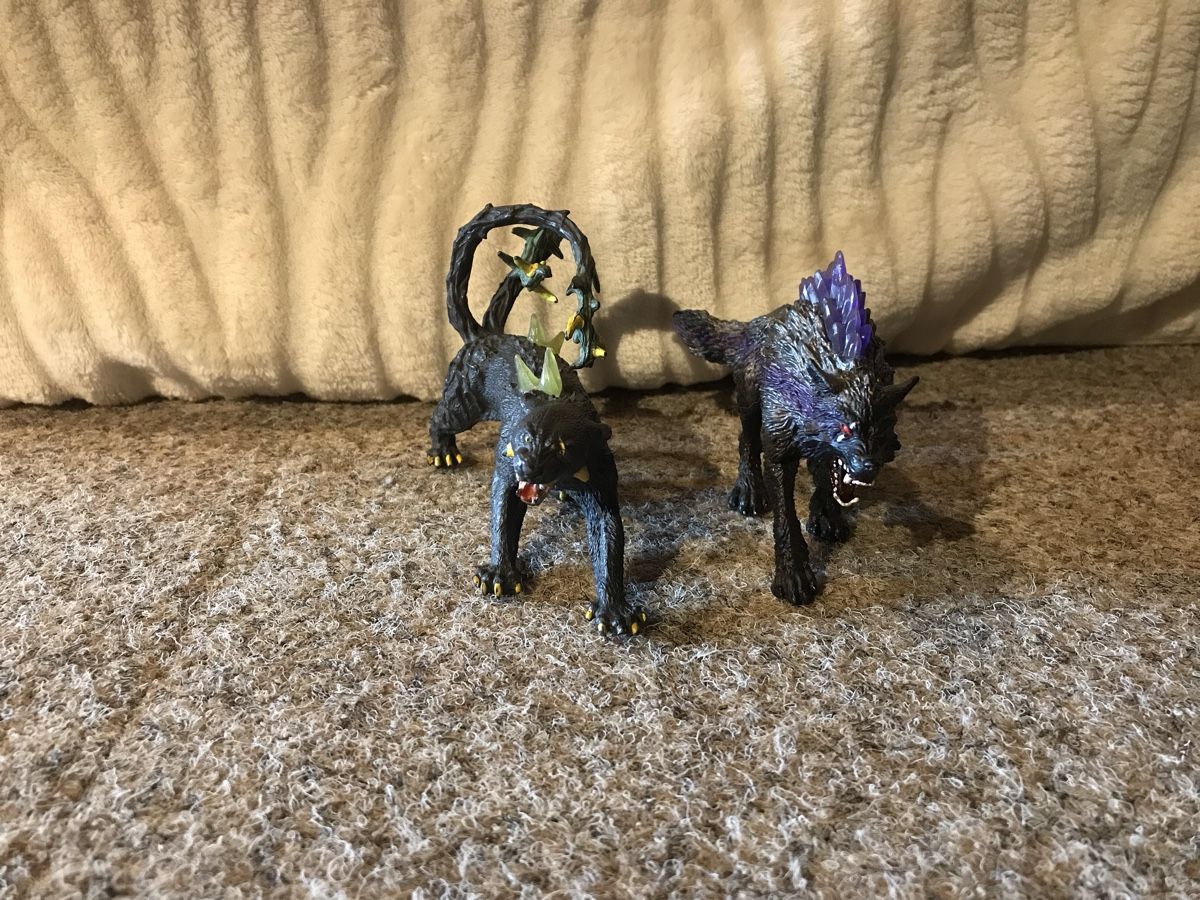 Schleich Figuren: Eldrador Schattenpanther und Schattenwolf – Gebraucht aus Hemmental von dwa_5ghn 2