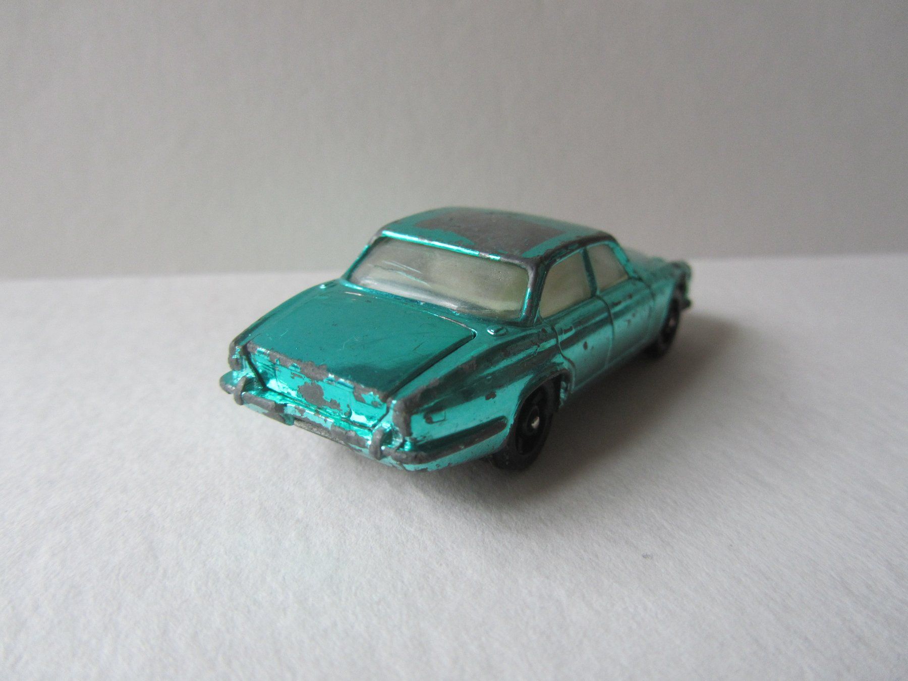Corgi Toys Modellini d'auto: Jaguar XJ 6, Corgi Rockets, Nr. 902 – Usato da Weiningen ZH venduto da dietsch57 3