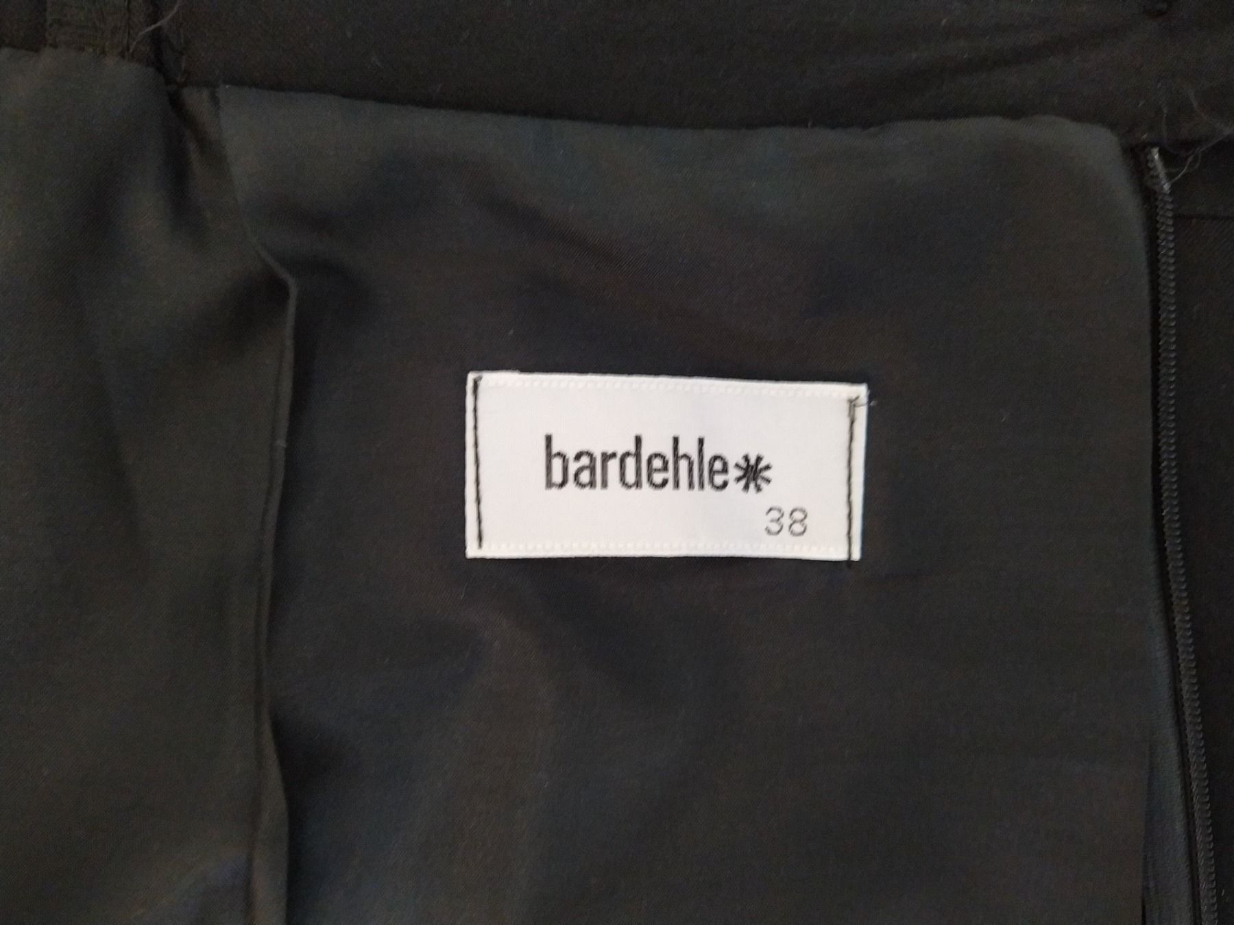 Gonne: Jupes von bardehle – Usato da Triesen venduto da stephanieschurti 5