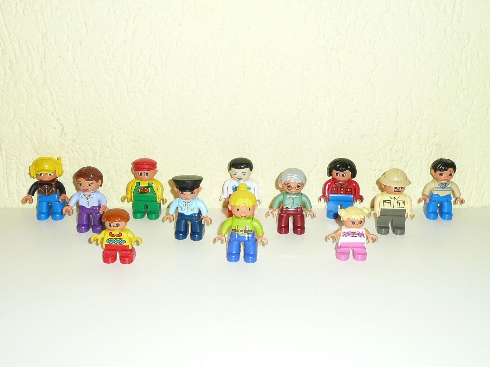 Lego Giocattoli: 12 neuwertige " Duplo Figuren " – Nuovo (secondo la descrizione) da Kriens venduto da Taurus12