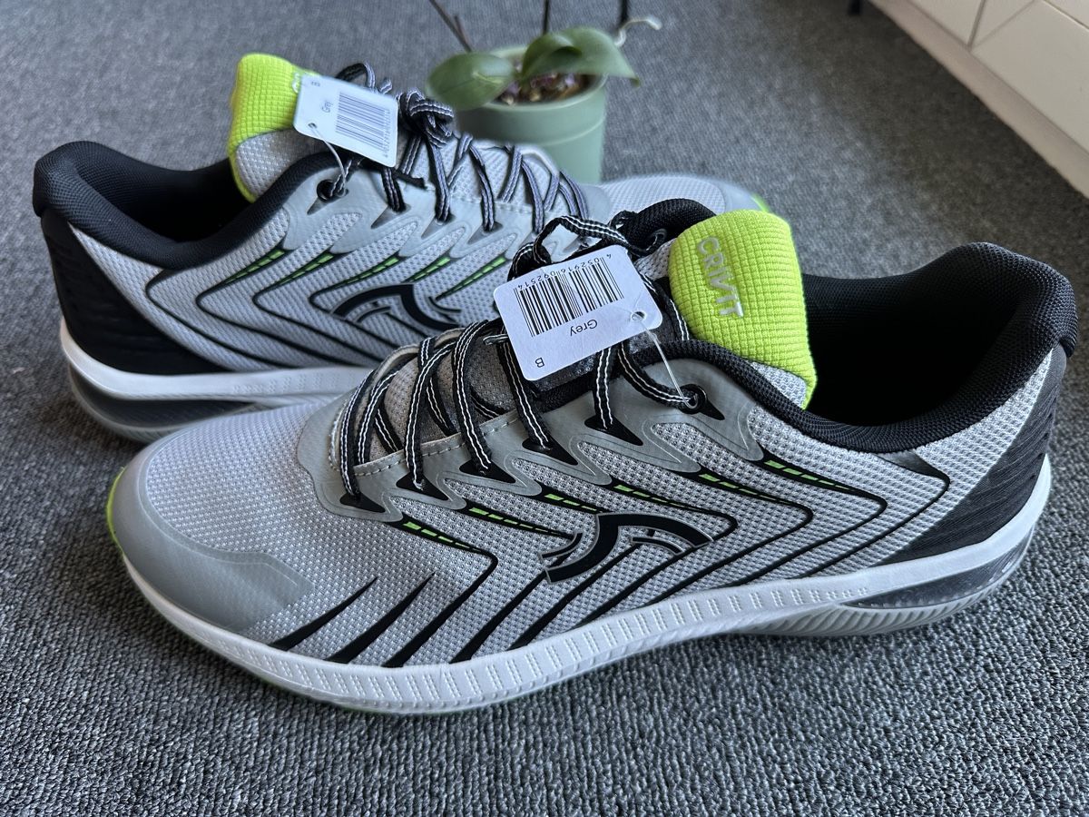 Scarpe da uomo: basket homme taille 46 gris – Nuovo e nell'imballaggio originale da Bulle venduto da Zaman66