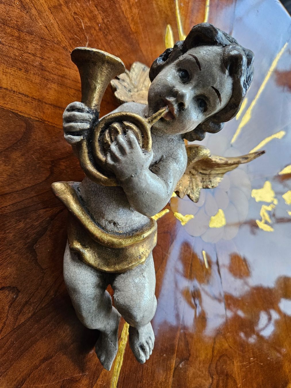Statuette: alter Putto mit Horn – Usato da Muri b. Bern venduto da rasastro 1