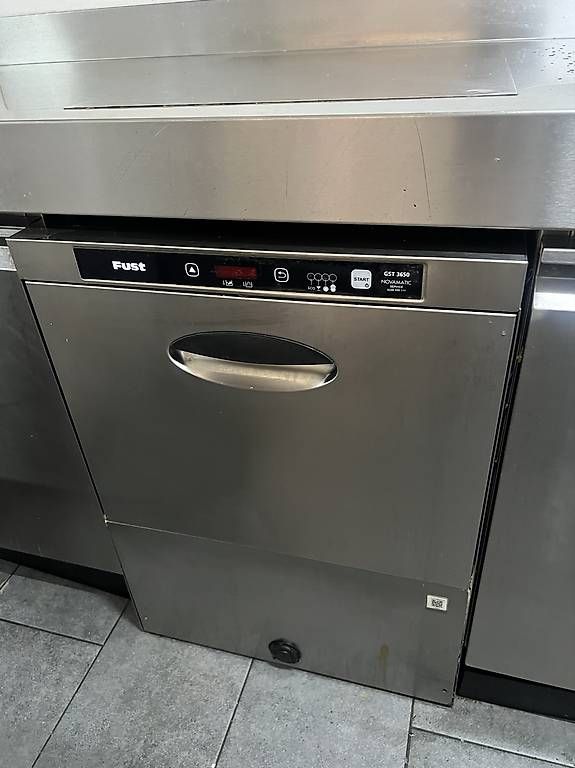 Lavastoviglie: Geschirre spul machine  – Difettoso da Zürich venduto da luc_g79r 1