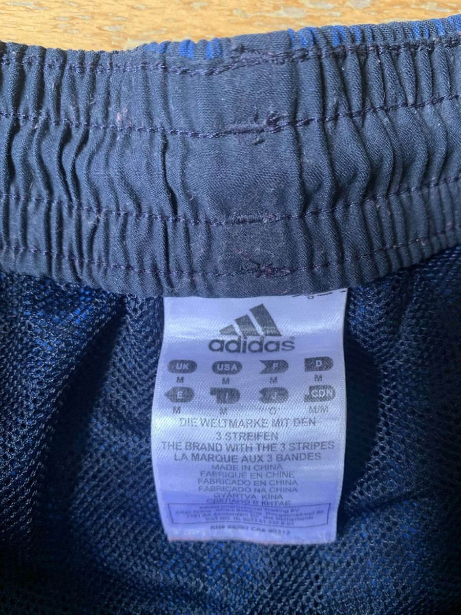 Adidas Pantaloni: Adidas Shorts M – Usato da Bern venduto da adip 2