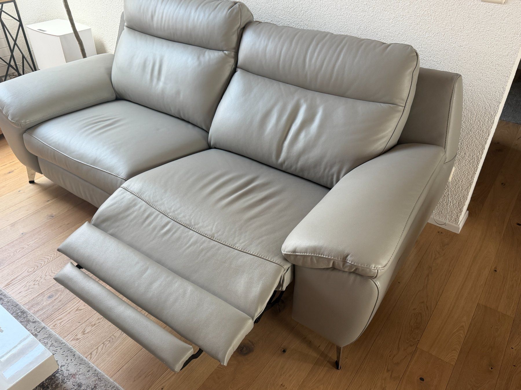 Sofas: 2-Sitzer Ledersofa – D'occasion à Rickenbach b. Wil par Yarisch77 1