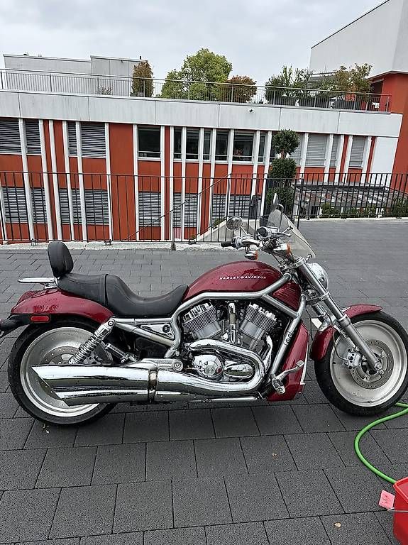 Chopper: Harley-Davidson V-Rod – Usato da Schlieren venduto da DiellKica