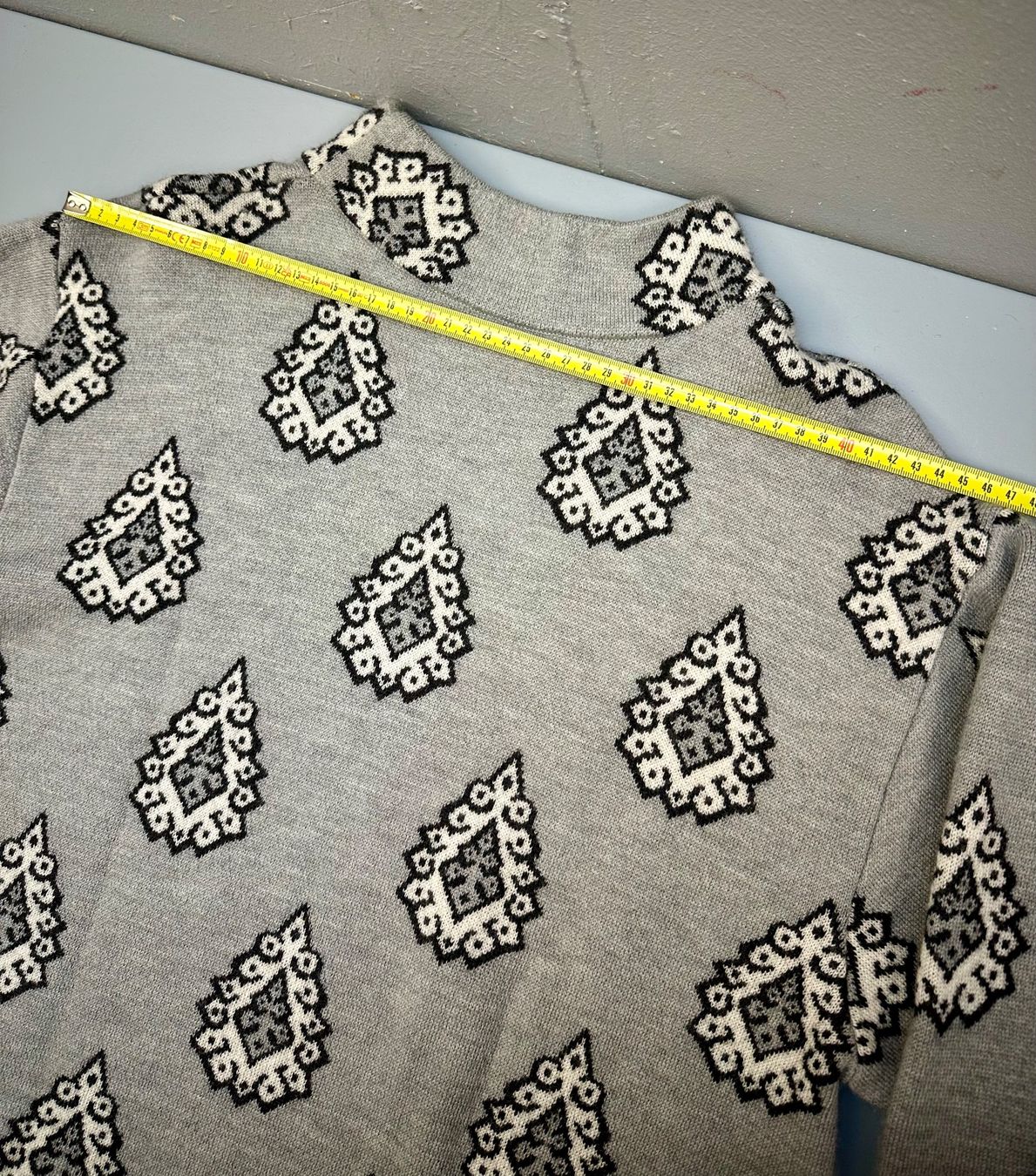 Pullover & Sweatshirts: PULLOVER #124 AB 1.- !!! – Gebraucht aus Zürich von NIKI777 5