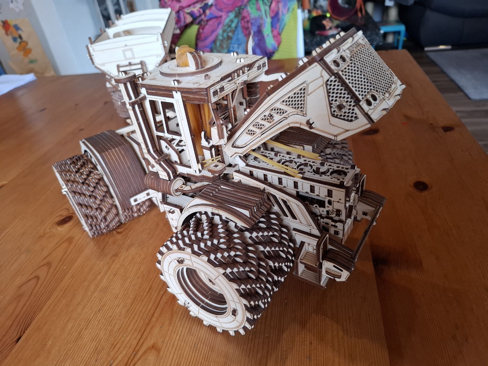 Kit di modellismo & Modellini statici: Traktor Holzmodel mit Anhänger – Usato da Flaach venduto da maniv6 2