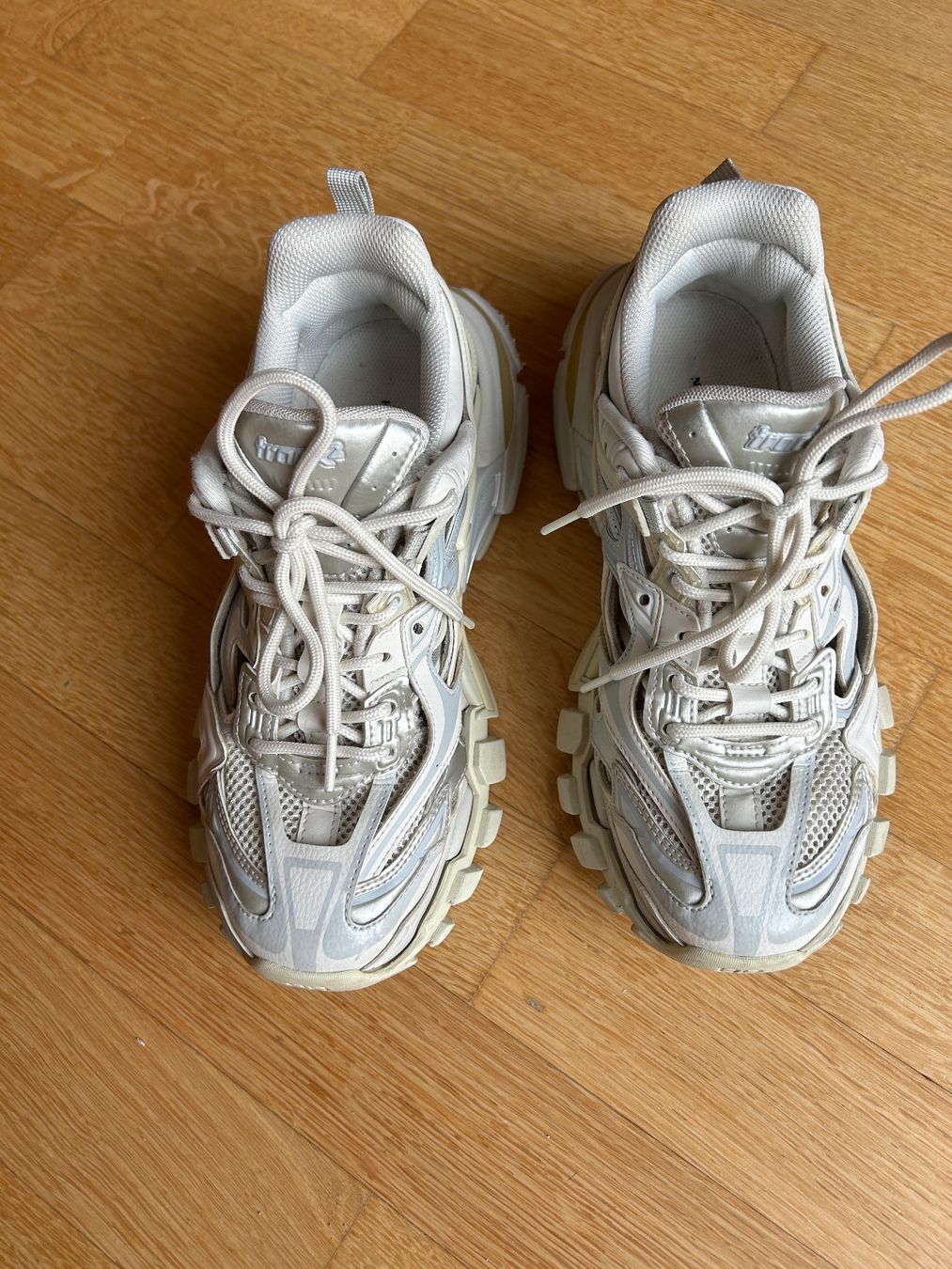 Balenciaga Scarpe da uomo: Balenciaga Track sneakers size 39 – Usato da Eysins venduto da inf_nwb9 6
