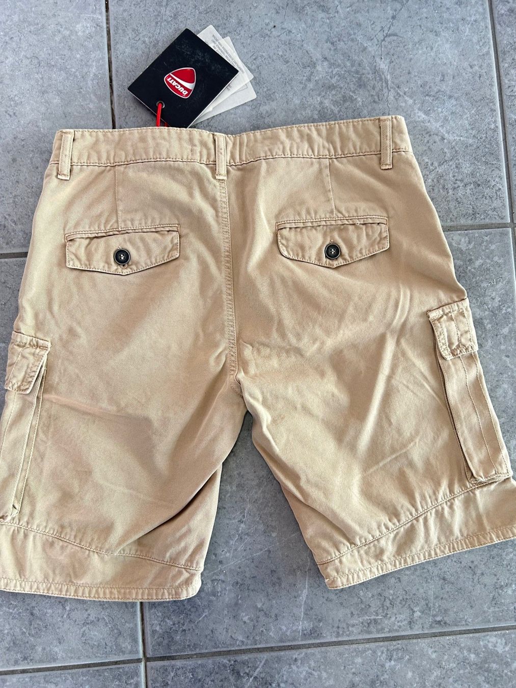 Hosen: Shorts Ducati Metropolitan Grösse 46 – Neu (gemäss Beschreibung) aus Bättwil von paul74 1