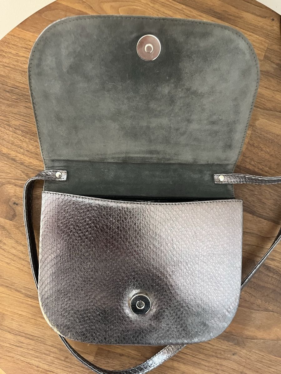 Borse da donna: Schultertasche in Silber-Optik – Usato da Zürich venduto da LemonadeZH 2