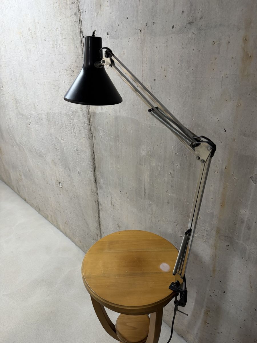 Lampen: Architekten Lampe Vintage – Gebraucht aus Zürich von sne.swiss