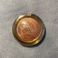 Essence The Glowin golds LE Highlighter