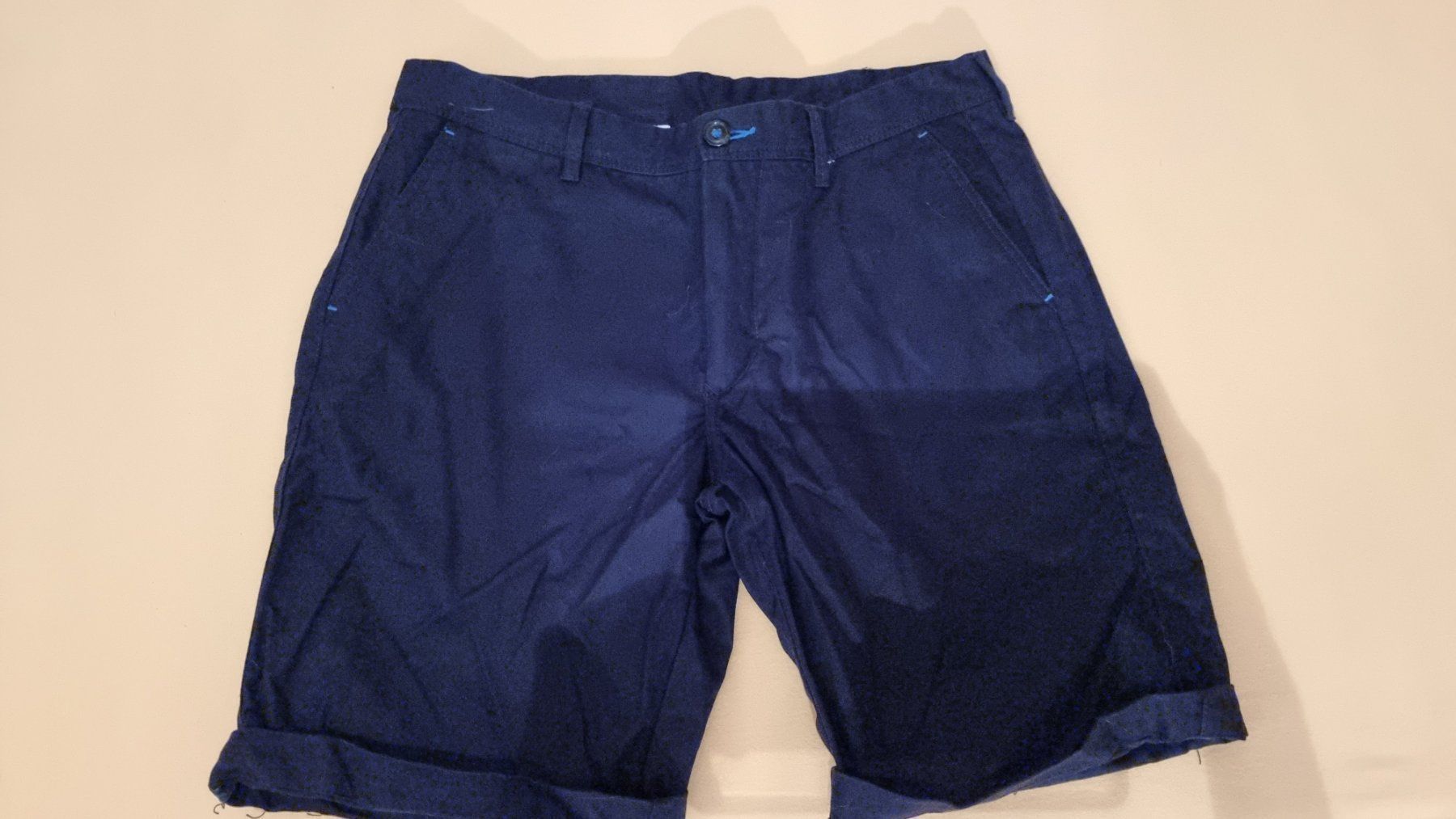 Zara Pantaloni: ZARA Man SHORTS Gr.42 – Nuovo (secondo la descrizione) da Zürich venduto da Ralaualiyas