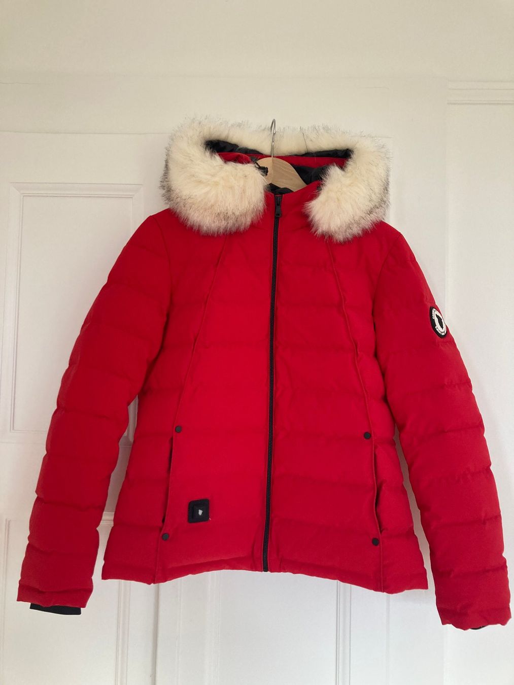 Giacche: Doudoune rouge Comme des Loups, taille L, neuve. – Nuovo (secondo la descrizione) da La Tour-de-Peilz venduto da vve_nm8c