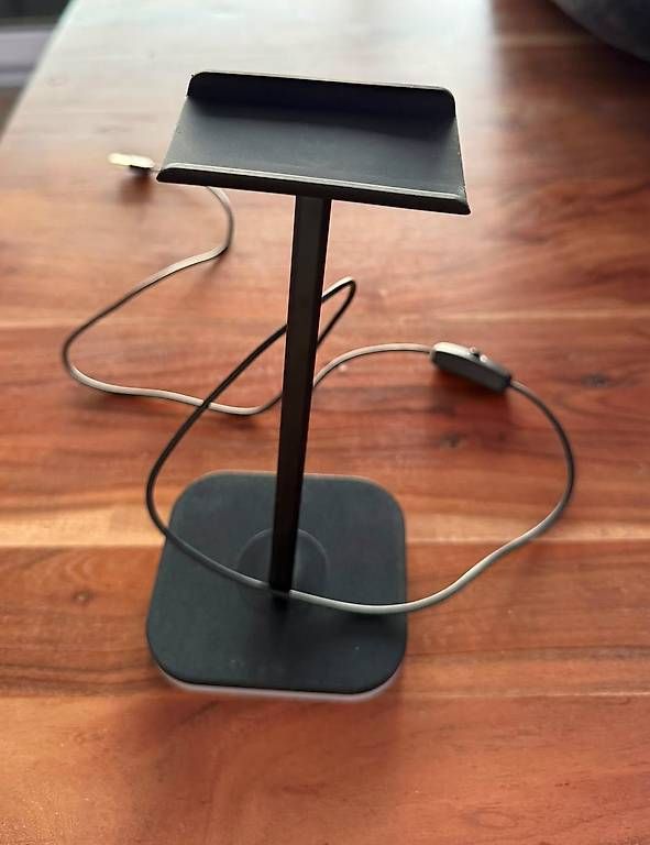 Altro in Decorazioni & Accessori: Headsethalter mit LED-Beleuchtung und USB – Usato da Zollikofen venduto da hri_r8pr