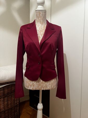 Veste Elisabetta Franchi bordeaux taille 44 comme neuf!