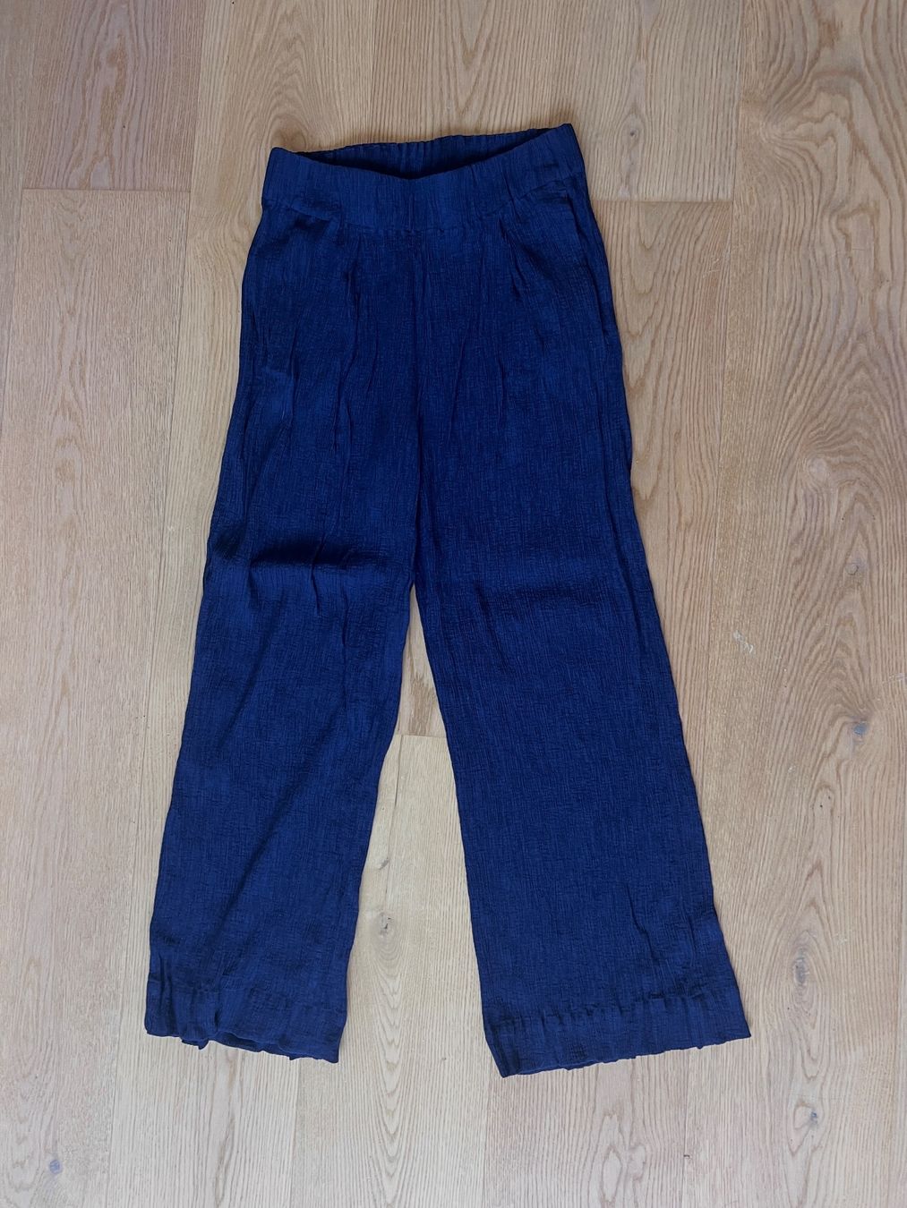 Sessun Hosen: Sessun Hose Isla Minima Grösse 36 – Gebraucht aus Binningen von bettylilly