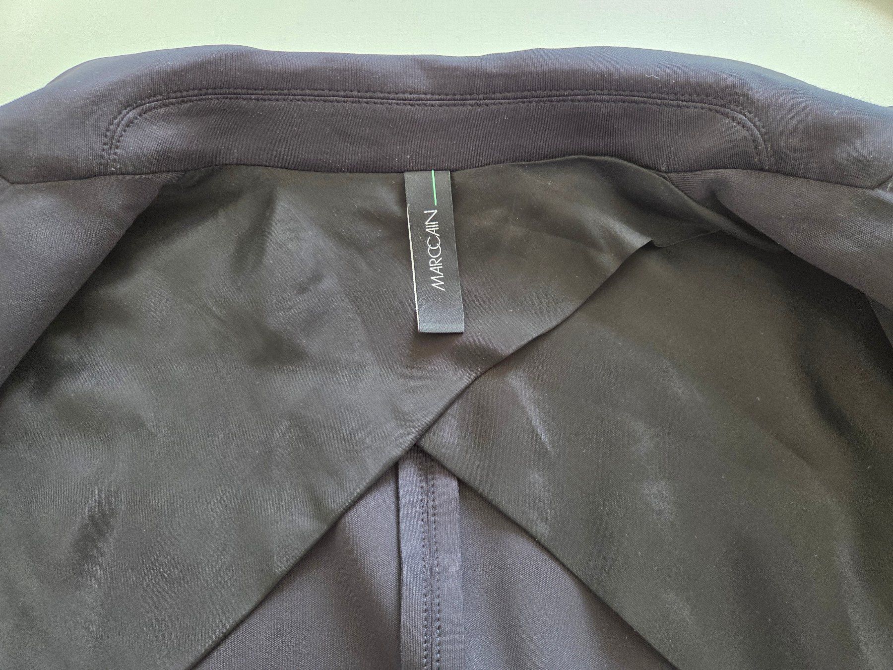 Marc Cain Giacche: Blazer von MARCCAIN SCHWARZ – Usato da Oberrieden venduto da Smart570 4