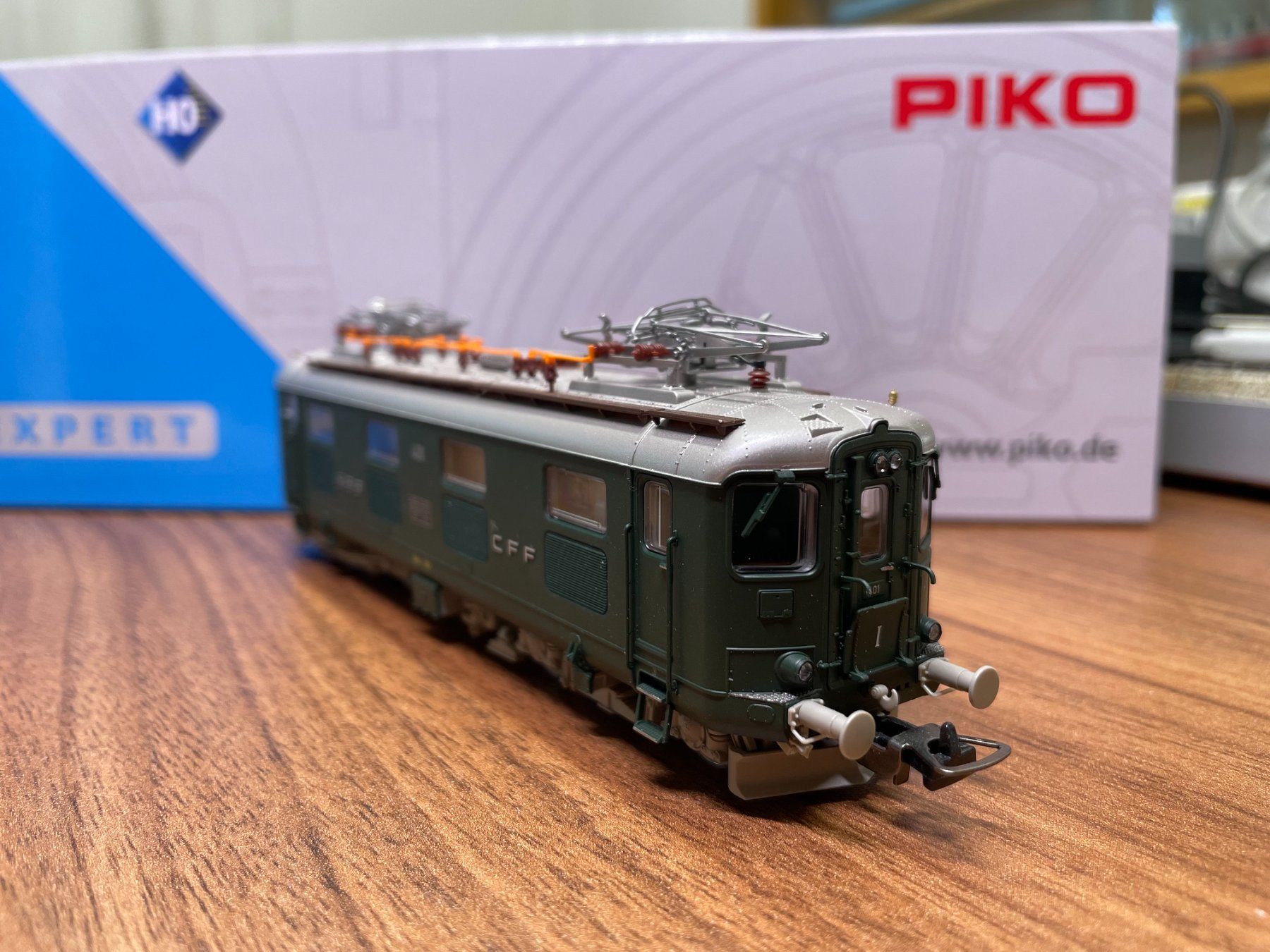 Piko Modellini di ferrovie: Piko SBB Re 4/4 I 401 in DC analog – Usato da Villmergen venduto da Mfritz 2