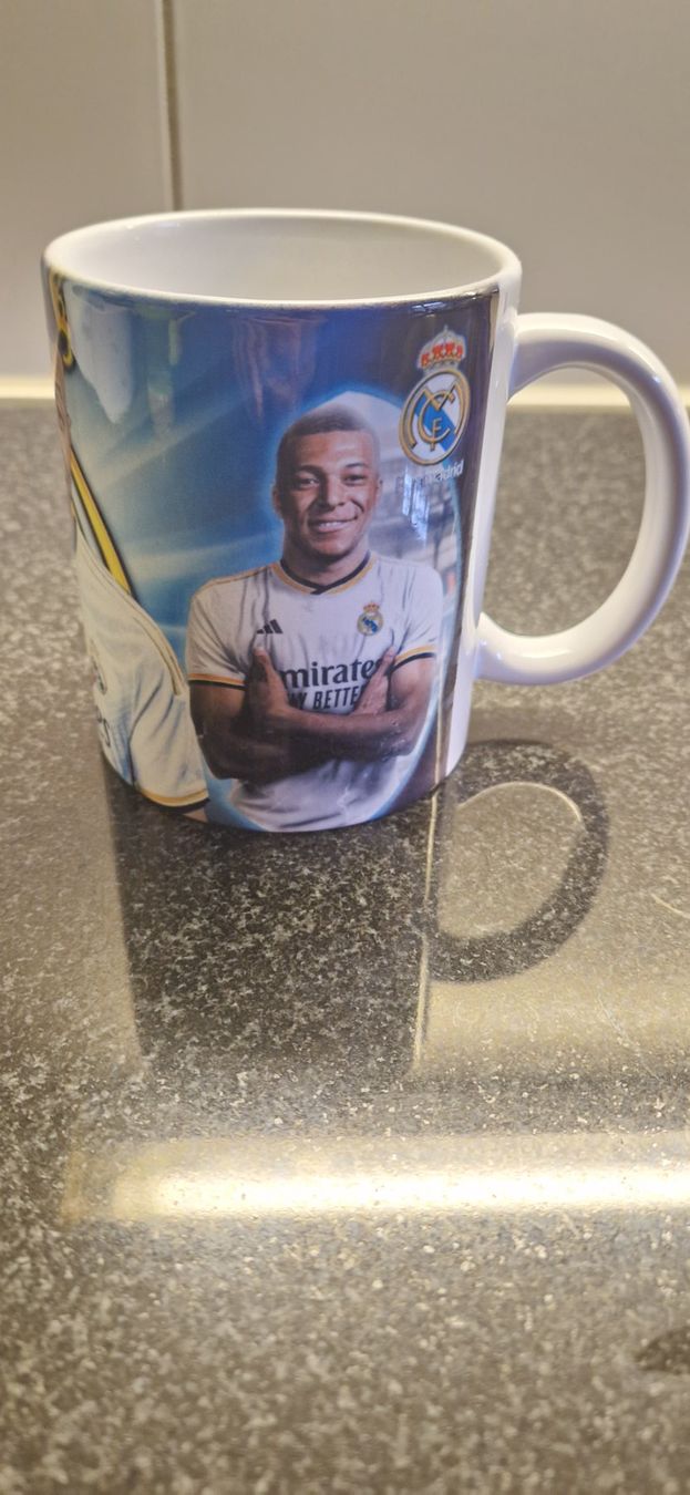 Tazze: Mbappe Tasse – Nuovo (secondo la descrizione) da Fällanden venduto da Stern722