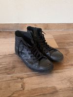 Converse Black