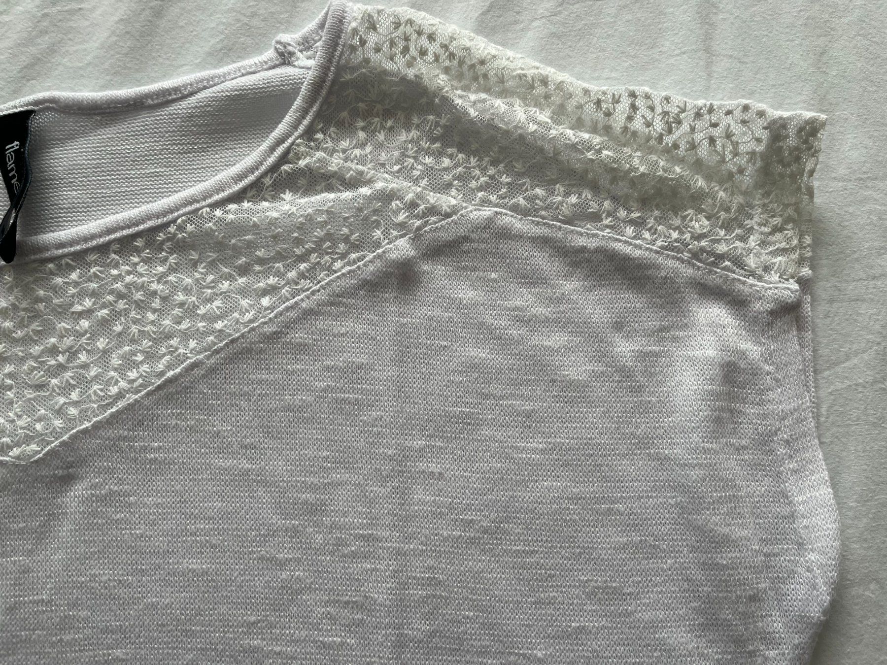 T-Shirts: Damen T-Shirt "Flame" Farbe weiss Grösse M – Gebraucht aus Jona von Flexer02 2