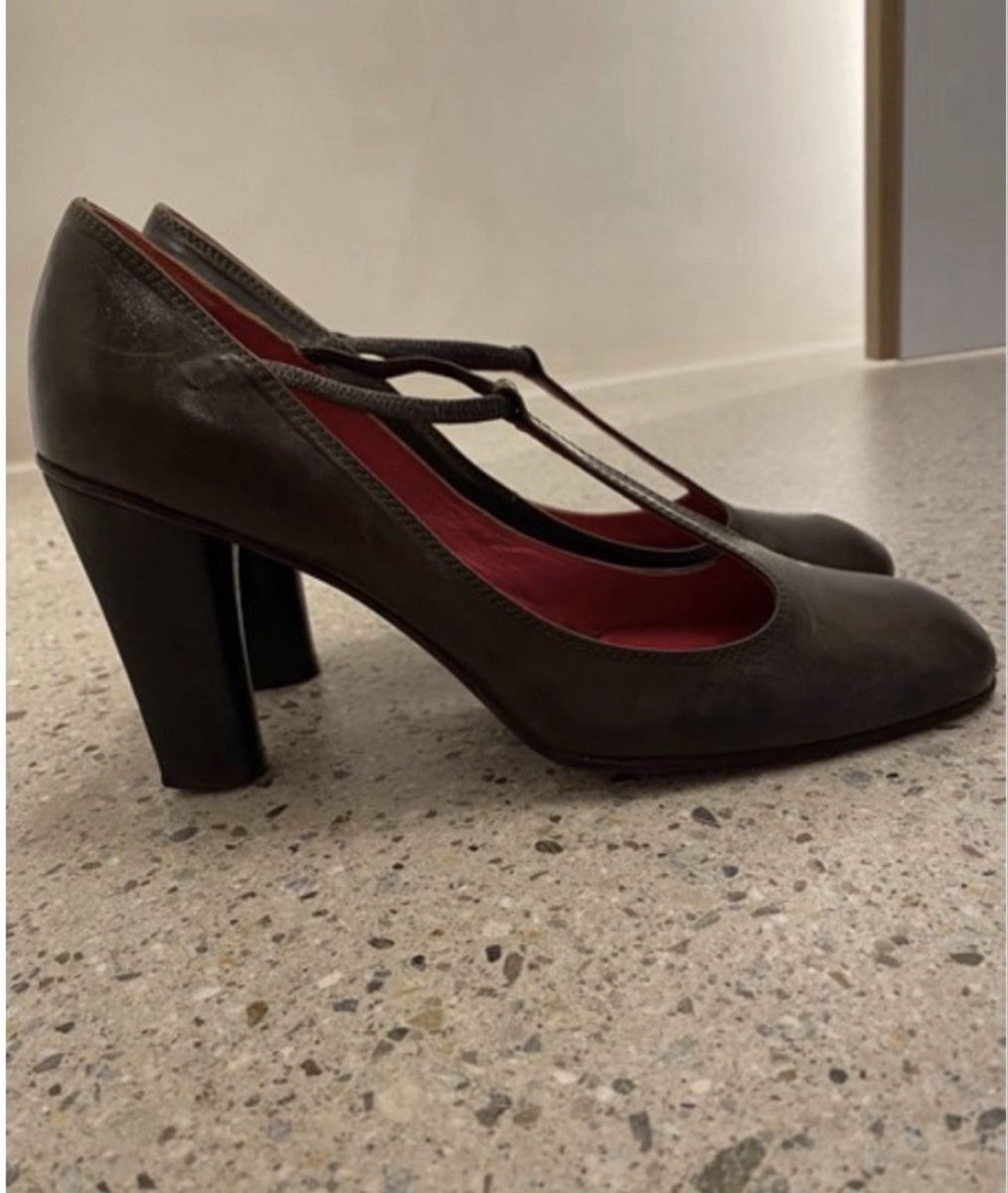Scarpe da donna: MICHEL VIVIEN HEELS – Usato da Genolier venduto da tan_rd6s 1
