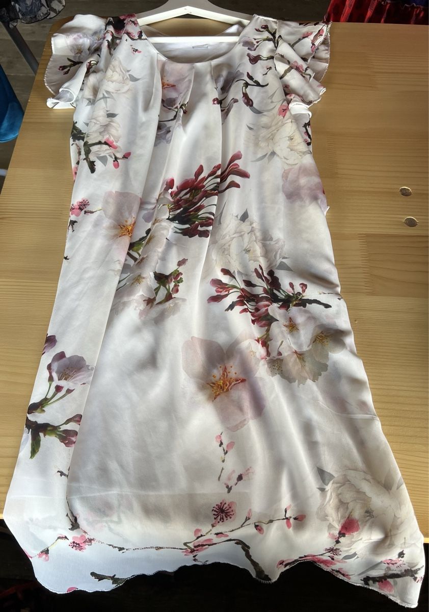 Kleider: Blumenkleid Sommerkleid Gr. S – Neu (gemäss Beschreibung) aus Brugg AG von NathalieN 2