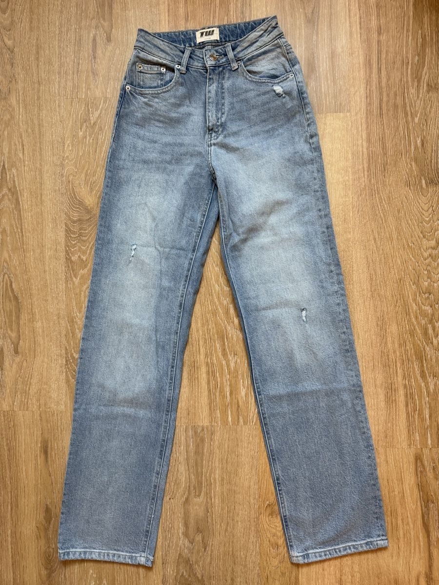 Tally Weijl Jeans: Jean bleu clair Tally Weijl, t.32 – Usato da Tavannes venduto da Thriftshop