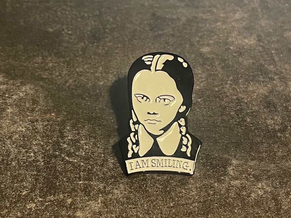 Wednesday Addams smiling Pin (Gebraucht) in Biel/Bienne für CHF 3.5 ...