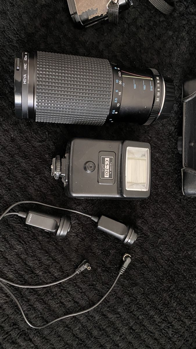 Yashica Fotocamera: Yashica FX-d Quartz Fotokamera set. – Usato da Beinwil am See venduto da Mpmmechanik 7