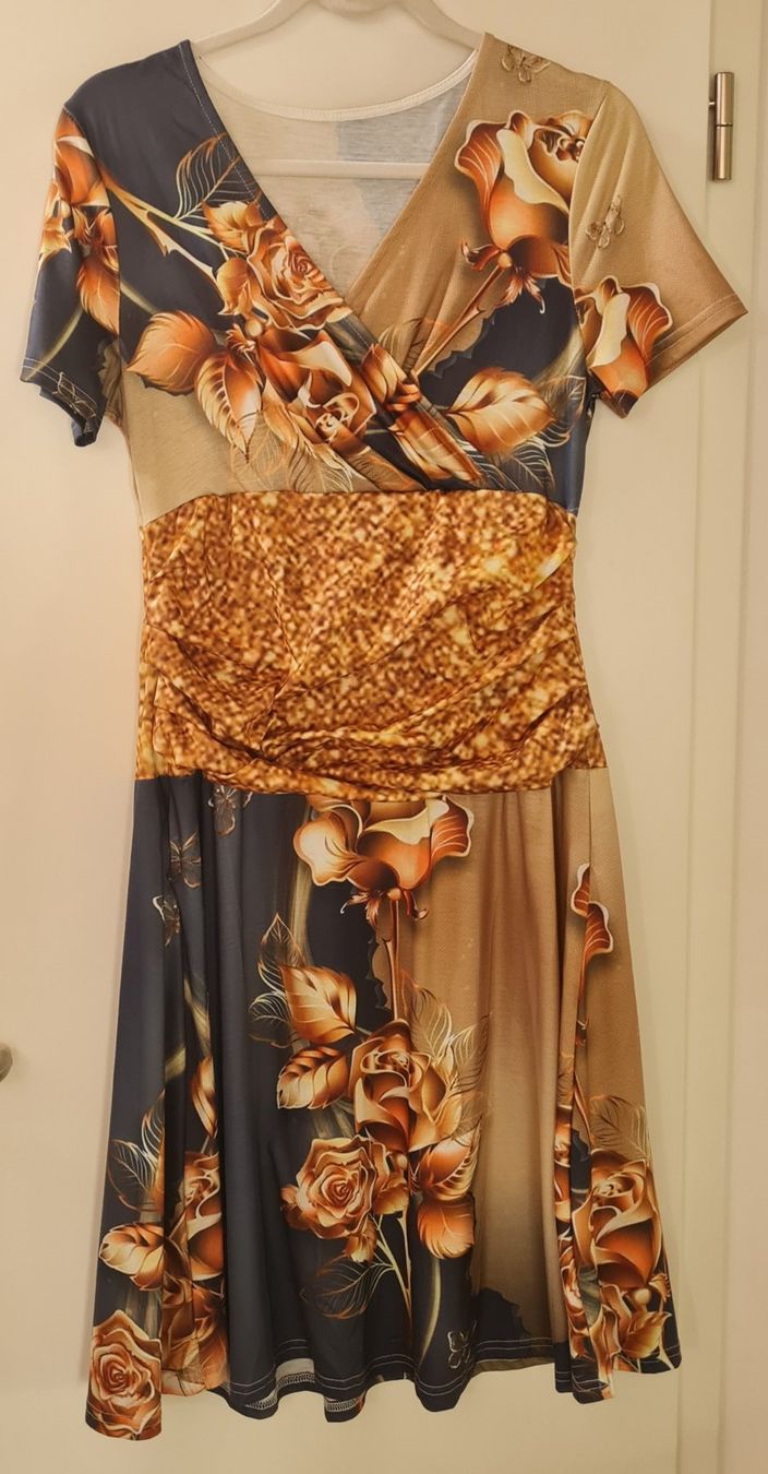 Vestiti: Sommerkleid Grösse M – Nuovo (secondo la descrizione) da Bäriswil BE venduto da irwu