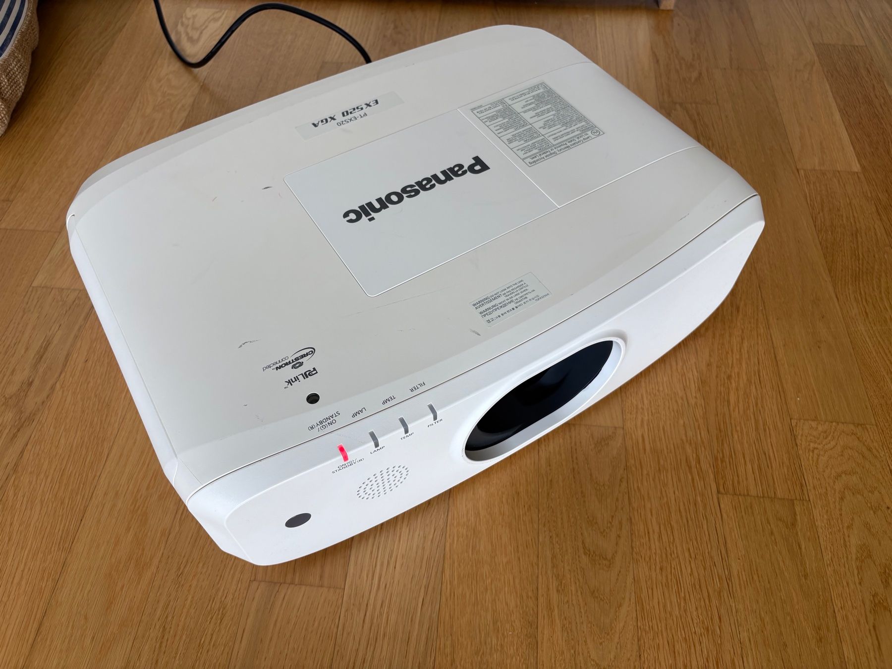 Panasonic Proiettori: Panasonic Beamer PT-EX520 XGA – Usato da Rombach venduto da Pegga 1
