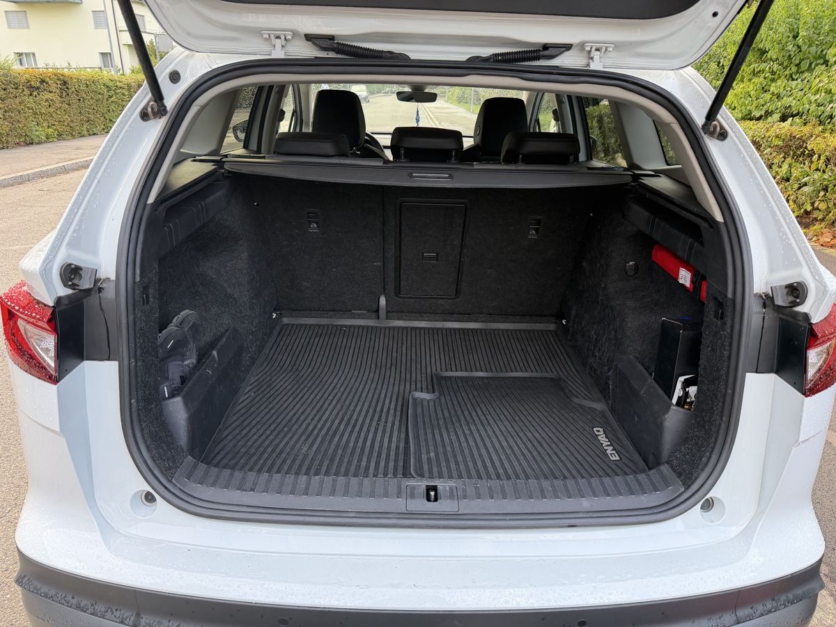 Skoda Automobili: Skoda Enyaq iV80 – Usato da Bern venduto da Gastro27 8