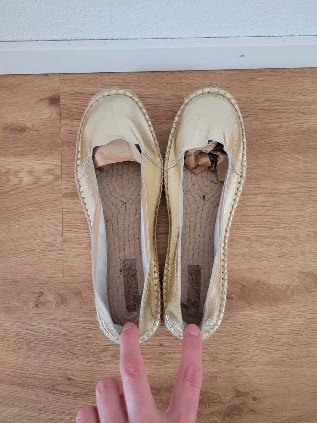 Scarpe da donna: Espadrilles dorées Pare Gabia / Goldene Espadrilles – Usato da Zürich venduto da gag_wg7n 2