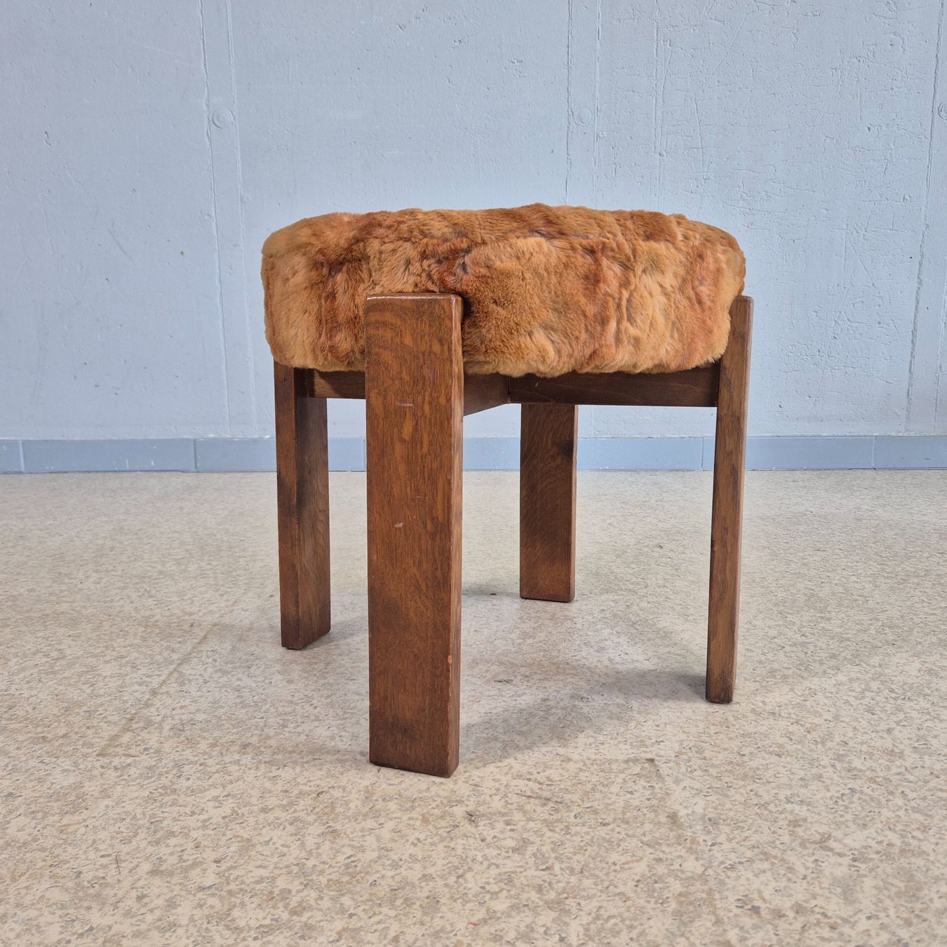 Sgabelli: Fellhocker Fellhöcker Hocker Stool – Usato da Nottwil venduto da Wondewa-Shop 4