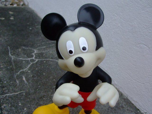 Statuette: MICKEY  MAUS SAMMLERSTÜCK ! – Usato da Schachen b. Reute venduto da Dzestar 1
