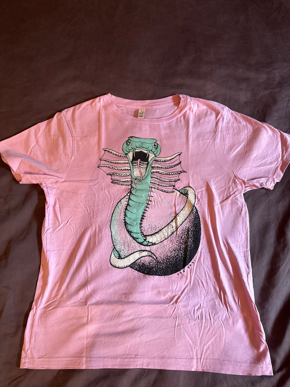 T-shirt: Ikan hyu T-Shirt – Usato da Walkringen venduto da buetzu08