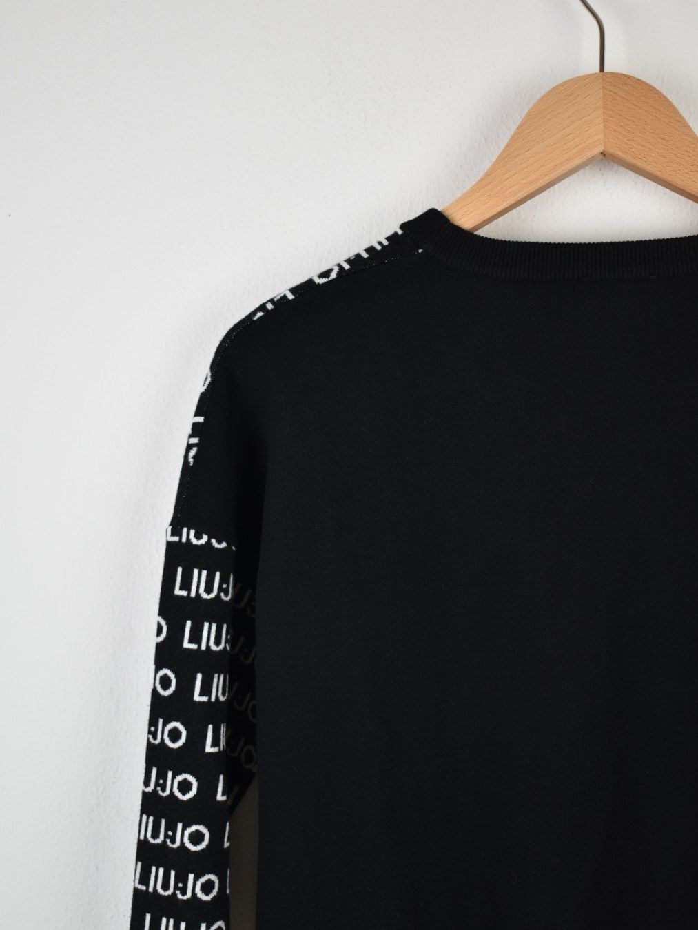 Liu Jo Pullover & Sweatshirts: Liu Jo Pullover Gr.38, 62% Viskose – Gebraucht aus Nürensdorf von 2ND_STORY 4