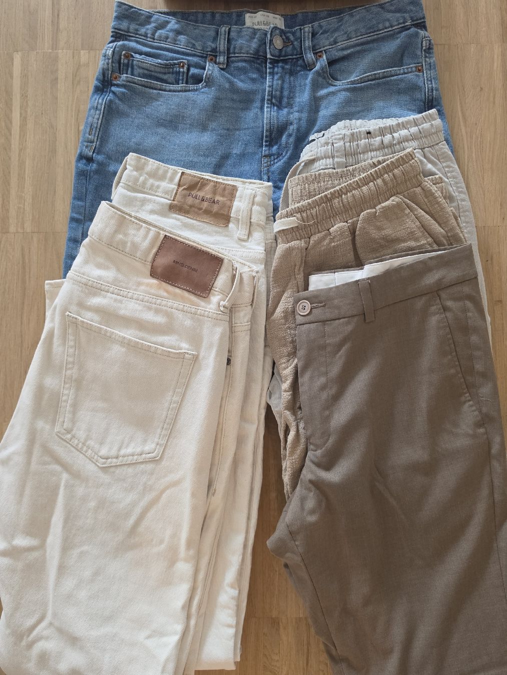 Pantaloni: Herren Sommerhosen Paket S/M + Pulli – Usato da Oberengstringen venduto da nan_yly8