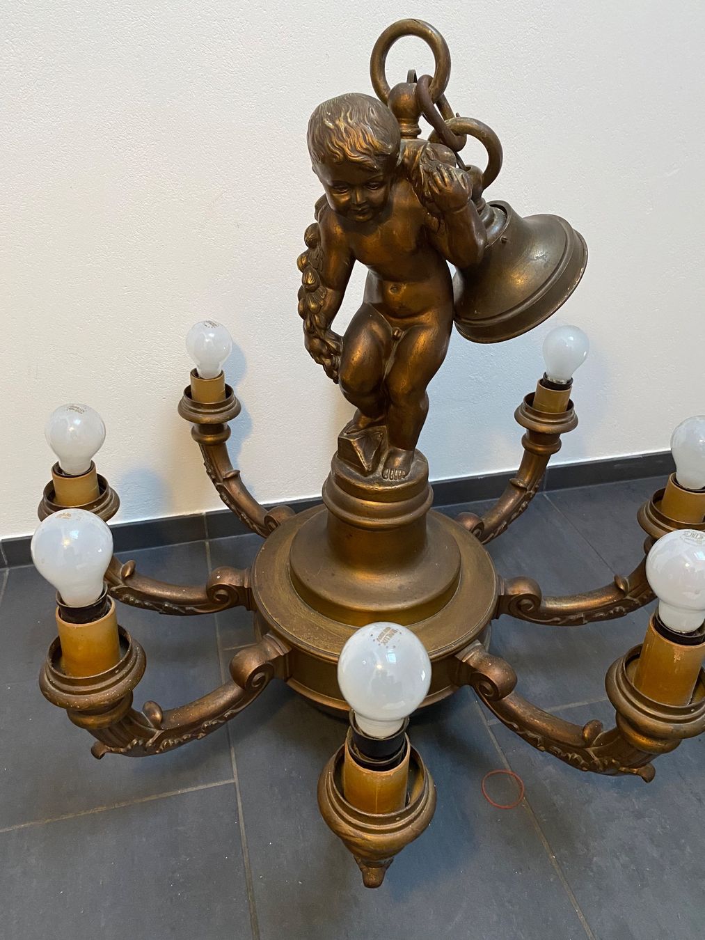 Lampadari & plafoniere: Kronleuchter 8-flammig  20 kg – Usato da Basel venduto da ota_2f9m 3